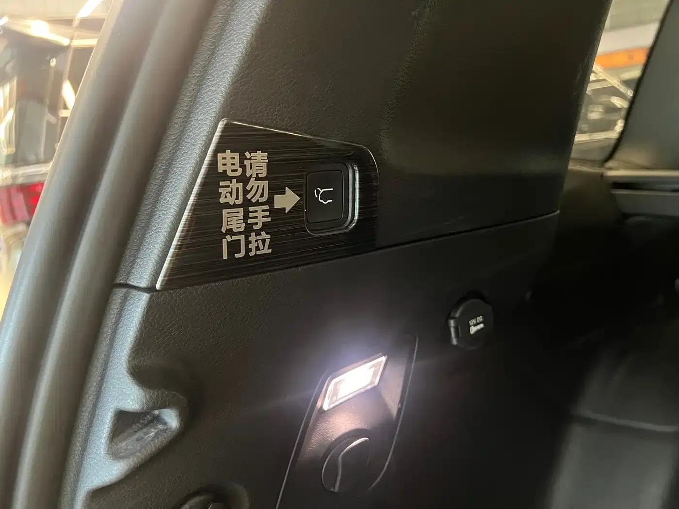 Commander 2018 2.0T 2WD Enjoy Edition (National V Emission Standard) — миниатюра 23