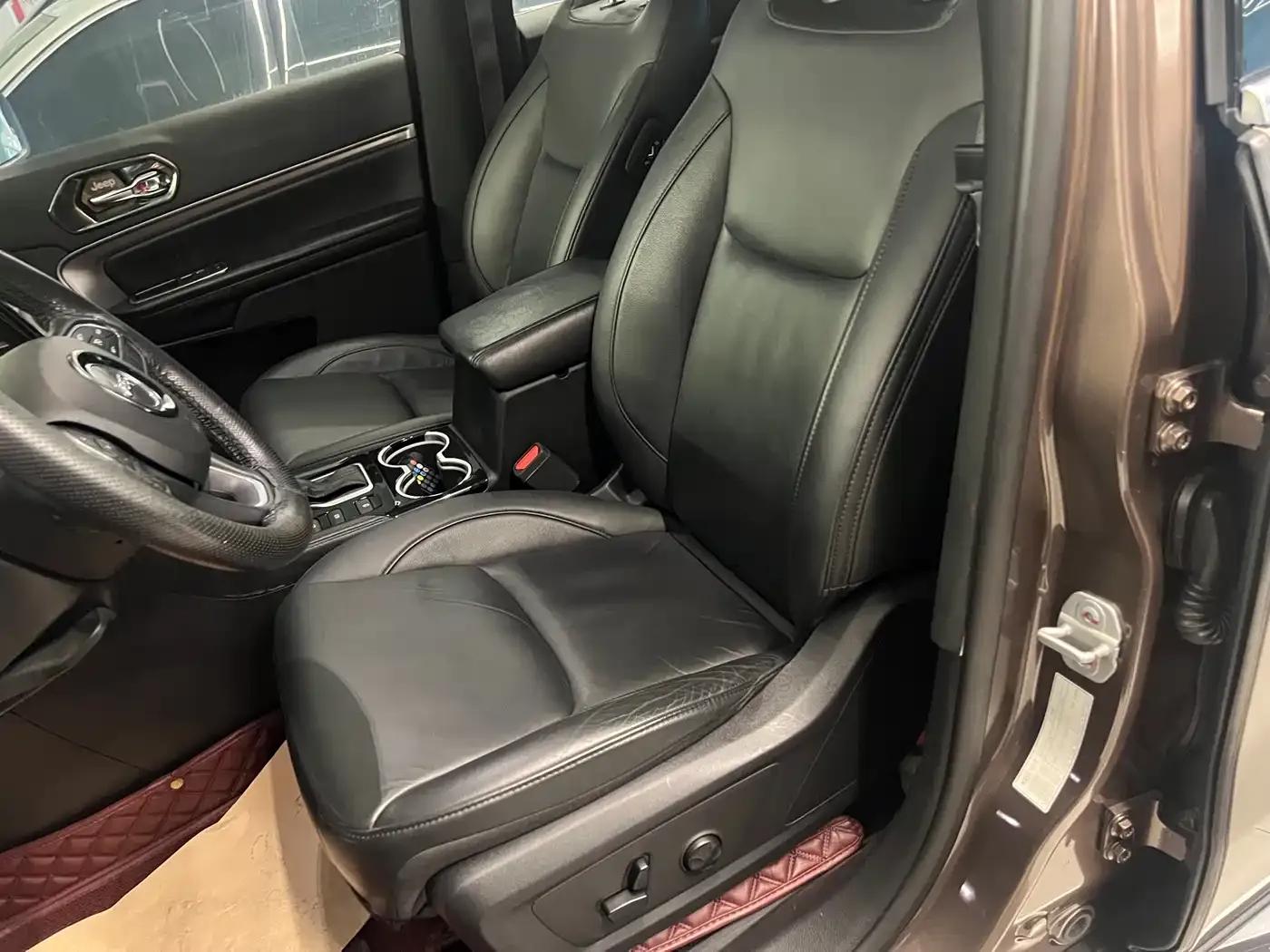 Commander 2018 2.0T 2WD Enjoy Edition (National V Emission Standard) — миниатюра 29
