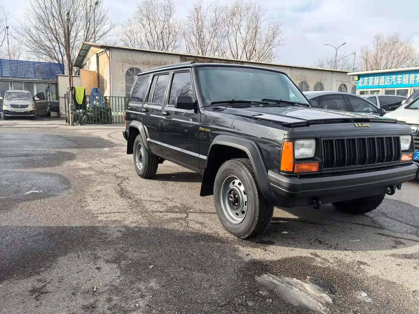 Beijing Jeep 95 2.5L 4WD — миниатюра 4
