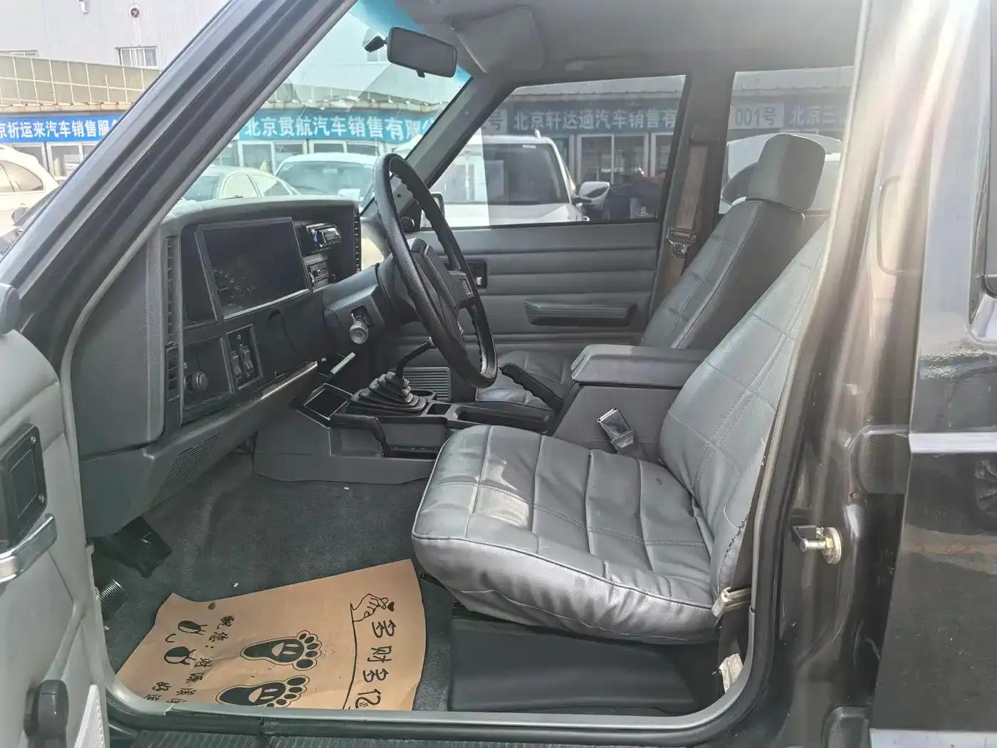 Beijing Jeep 95 2.5L 4WD — миниатюра 6