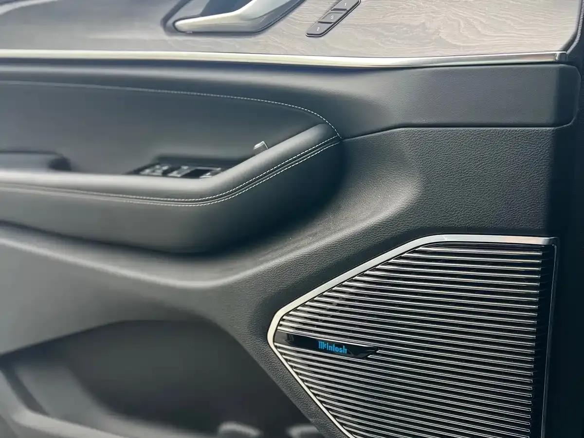 2023 Jeep Grand Cherokee 4xe Imported Model 4xe Peak Edition — миниатюра 12