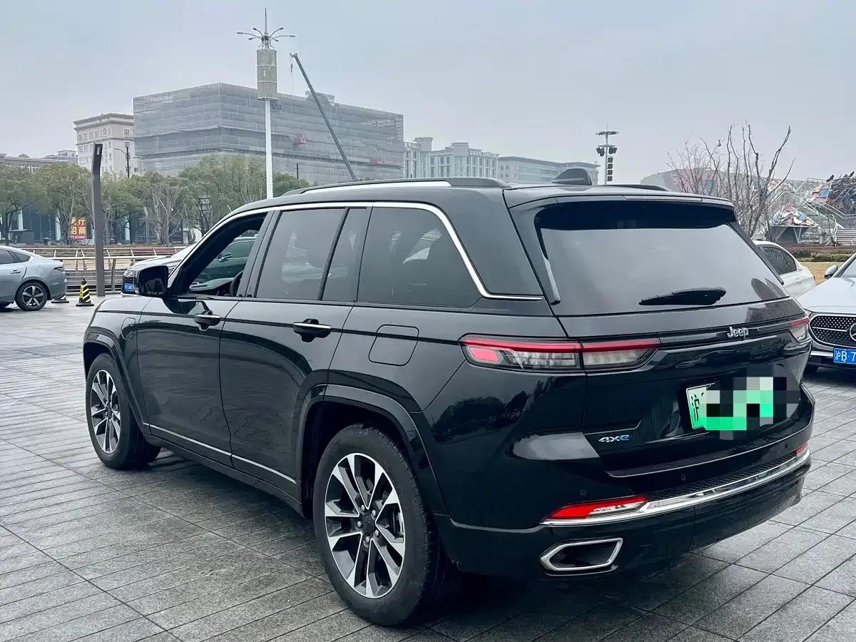 2023 Jeep Grand Cherokee 4xe Imported Model 4xe Peak Edition — миниатюра 5