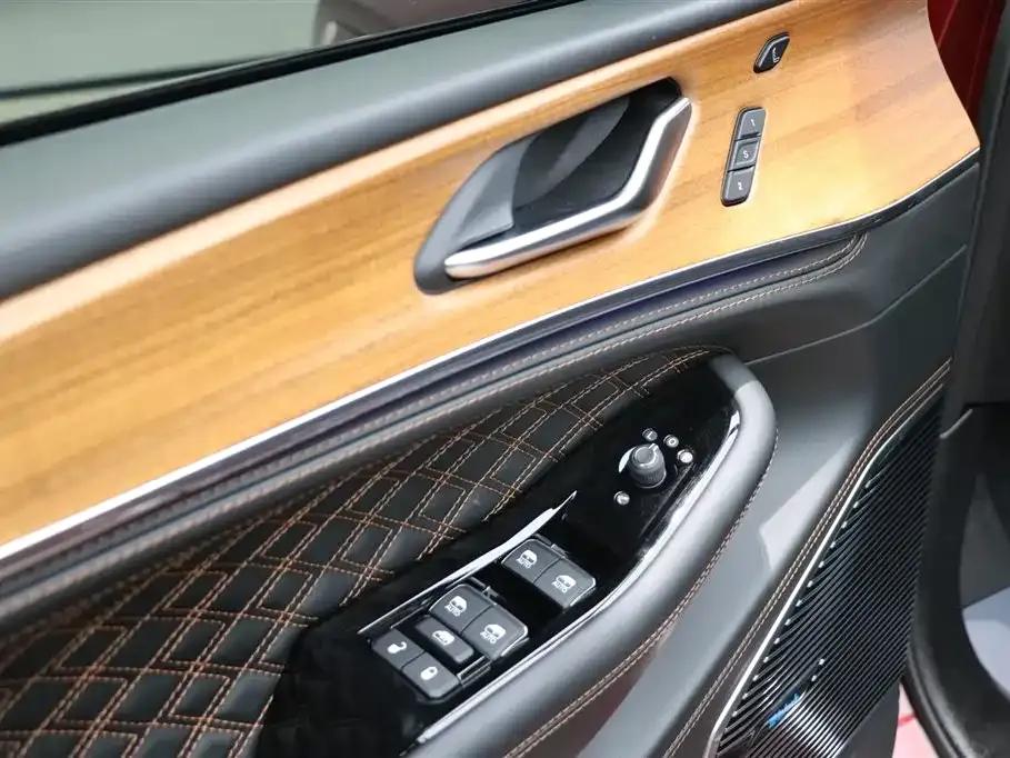 2023 Jeep Grand Cherokee 4xe (Imported) 4xe Premium Edition — миниатюра 11