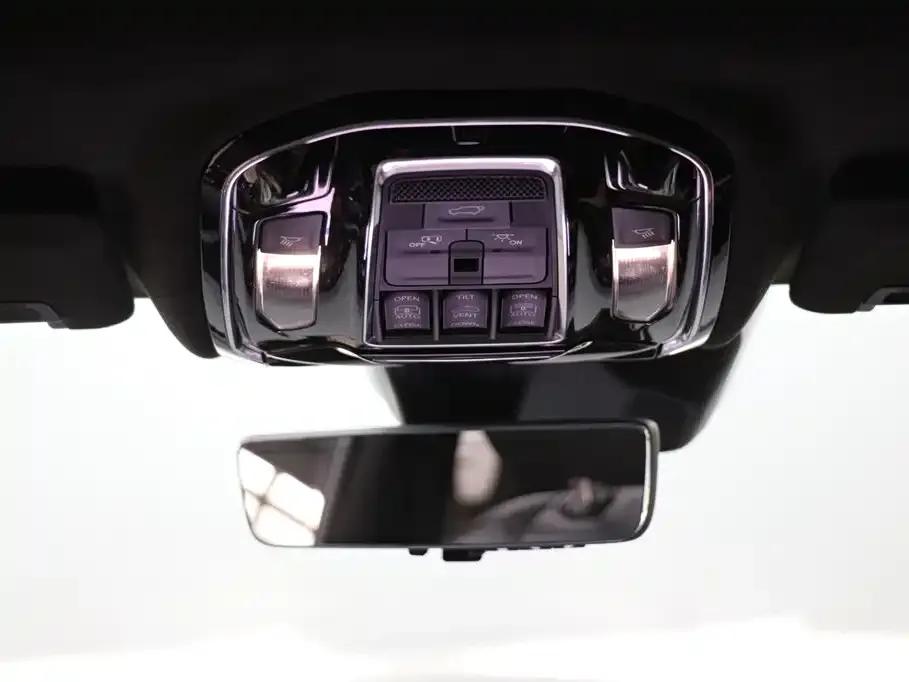 2023 Jeep Grand Cherokee 4xe (Imported) 4xe Premium Edition — миниатюра 20
