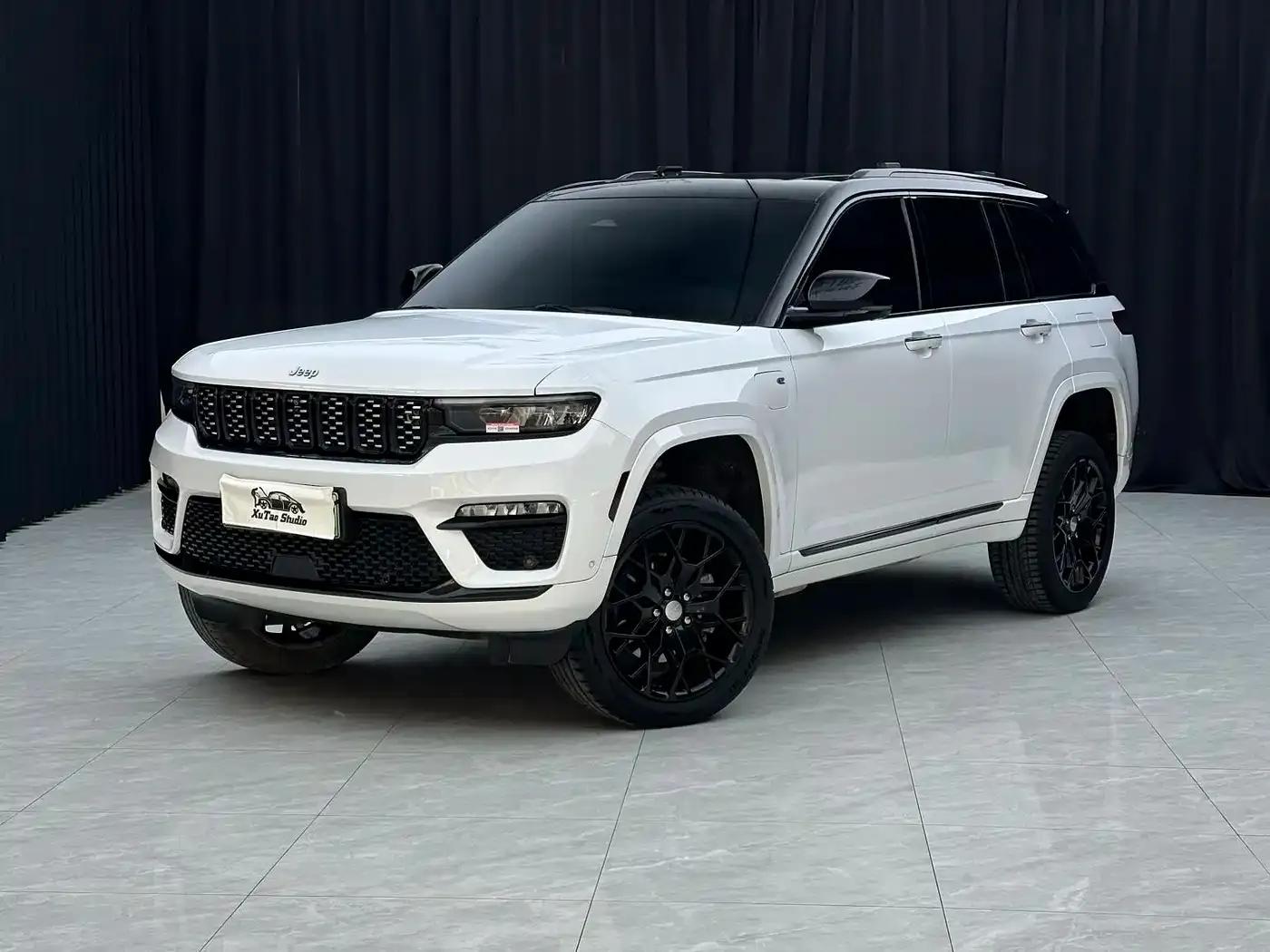 2023 Jeep Grand Cherokee 4xe Imported Model 4xe Peak Edition — миниатюра 1