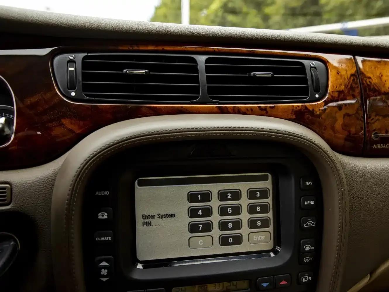 Jaguar S-TYPE 2007 3.0 Standard Model — миниатюра 23