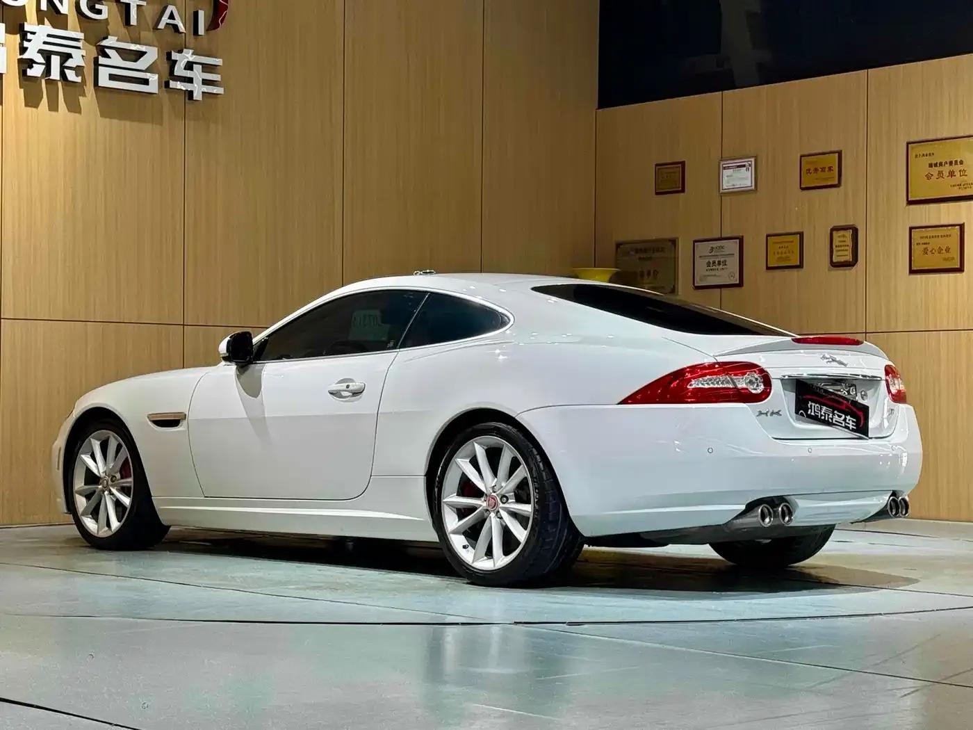 2012 Jaguar XK R 5.0L Supercharged Hardtop — миниатюра 20