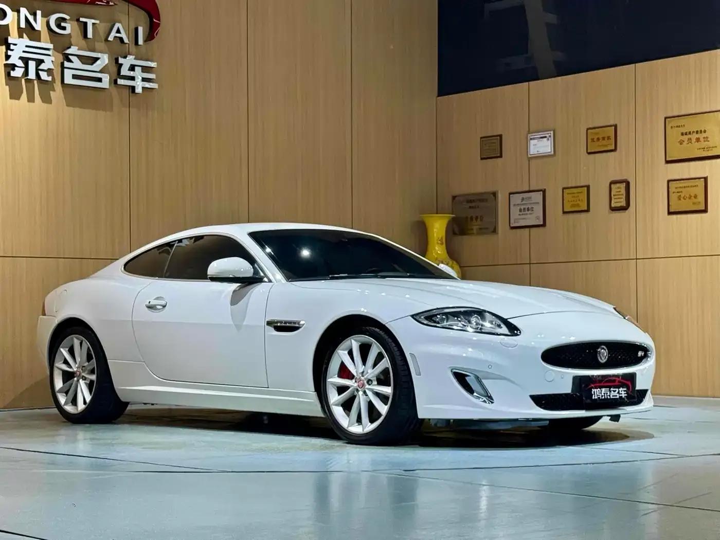 2012 Jaguar XK R 5.0L Supercharged Hardtop — миниатюра 4