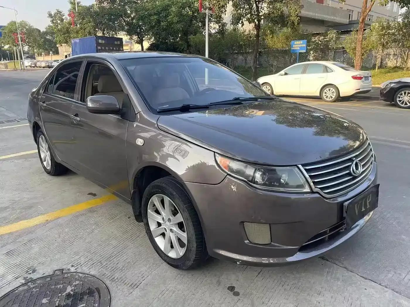 Golden Eagle 2011 Cross 1.5L Manual Deluxe VVT — миниатюра 3