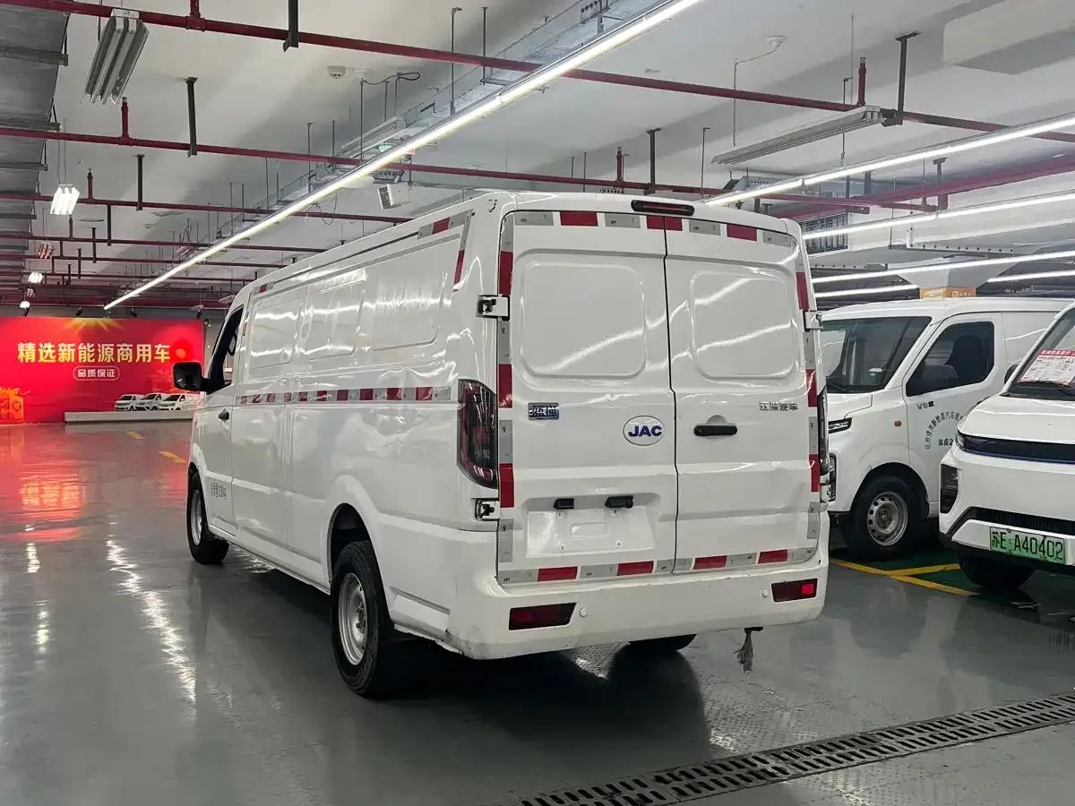 Blue Cat 2023 M2 Guoxuan High-Tech 41.93kWh Comfort Edition — миниатюра 5