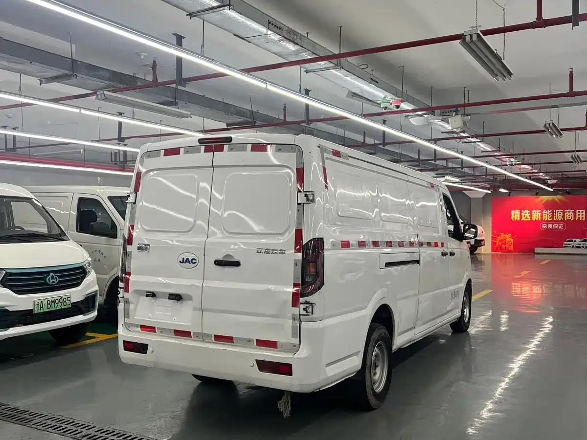 Blue Cat 2023 M2 Guoxuan High-Tech 41.93kWh Comfort Edition — миниатюра 6