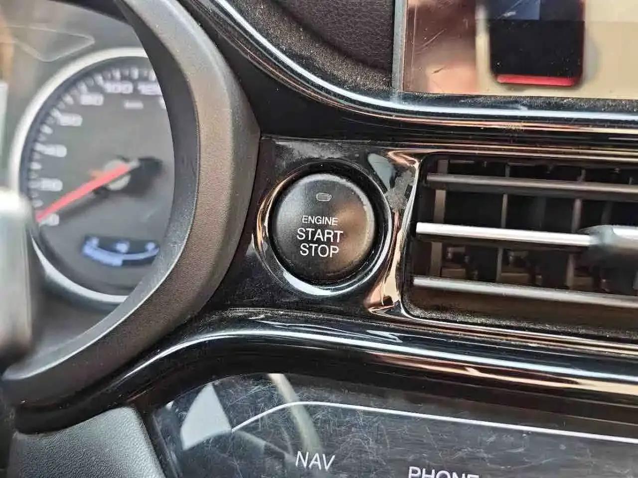 Refine S4 2020 1.5T CVT Premium Edition — миниатюра 23
