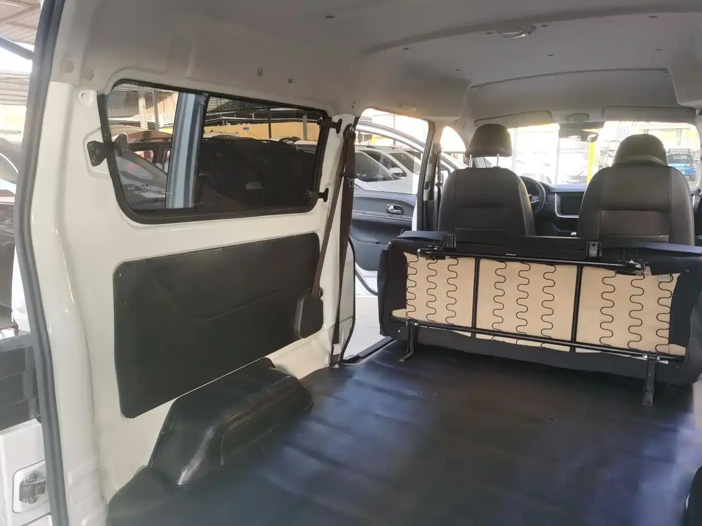 Golden Lion M Classic 2024 Model 1.5L Touring Lion Bus (5 Seats) — миниатюра 14