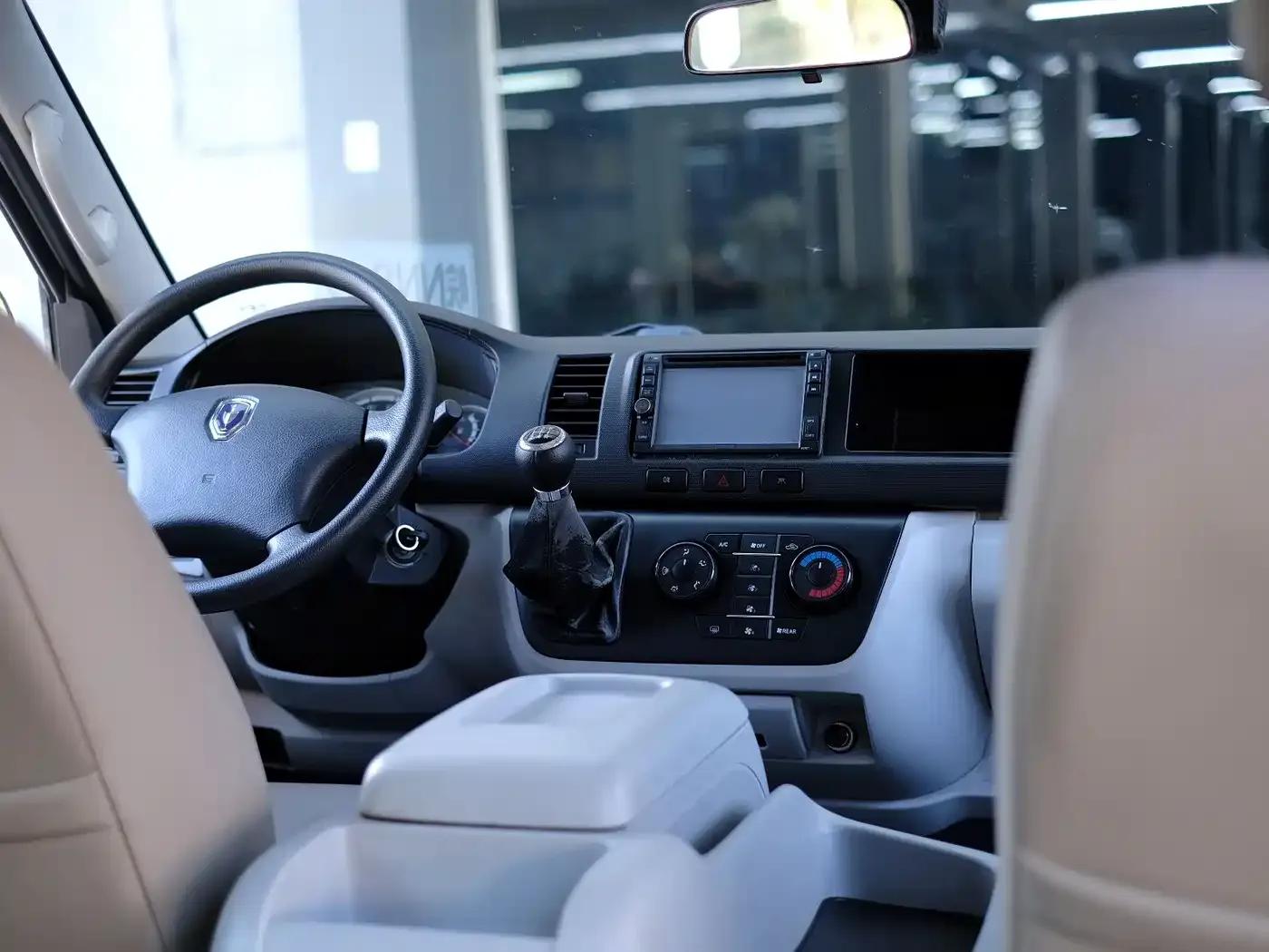 Jinbei Grand Haishi 2016 Model 2.4L Grand Haishi L Luxury Edition — миниатюра 20