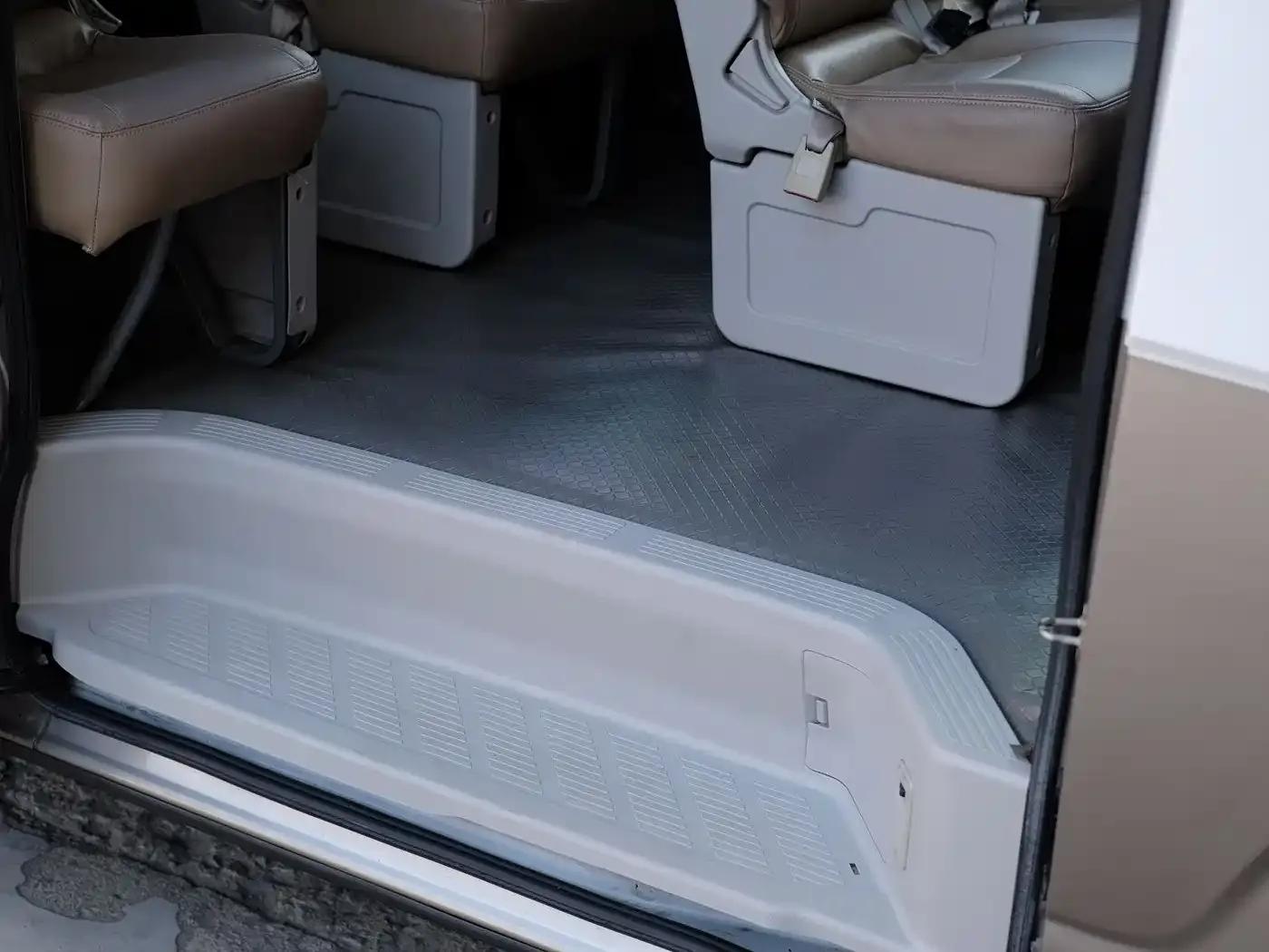 Jinbei Grand Haishi 2016 Model 2.4L Grand Haishi L Luxury Edition — миниатюра 33