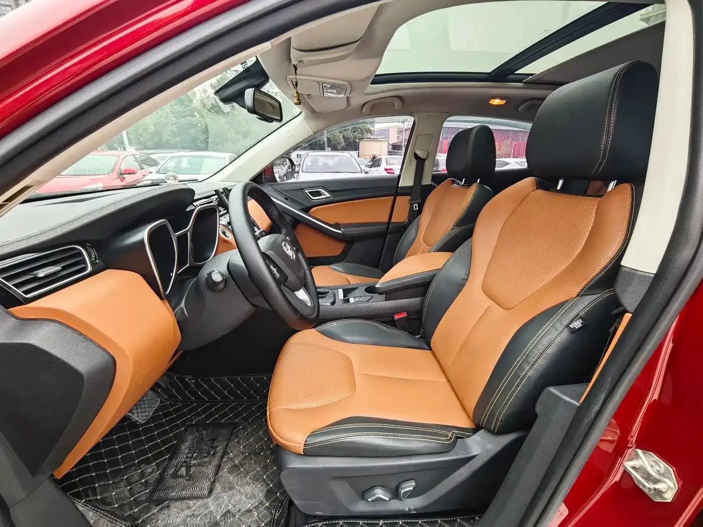 Yusheng S330 2016 1.5L GTDi Automatic 2WD Premium Edition — миниатюра 4