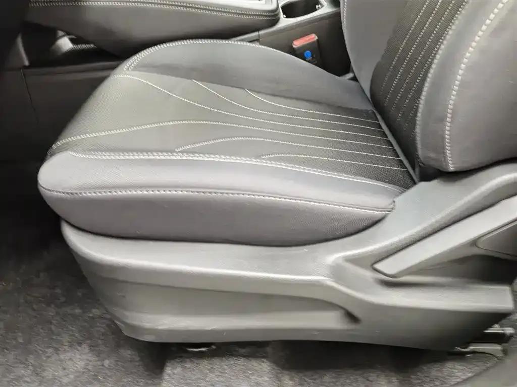 Jetour X70M 2022 1.5T Manual Avant-garde Partner Edition 5-seater — миниатюра 20