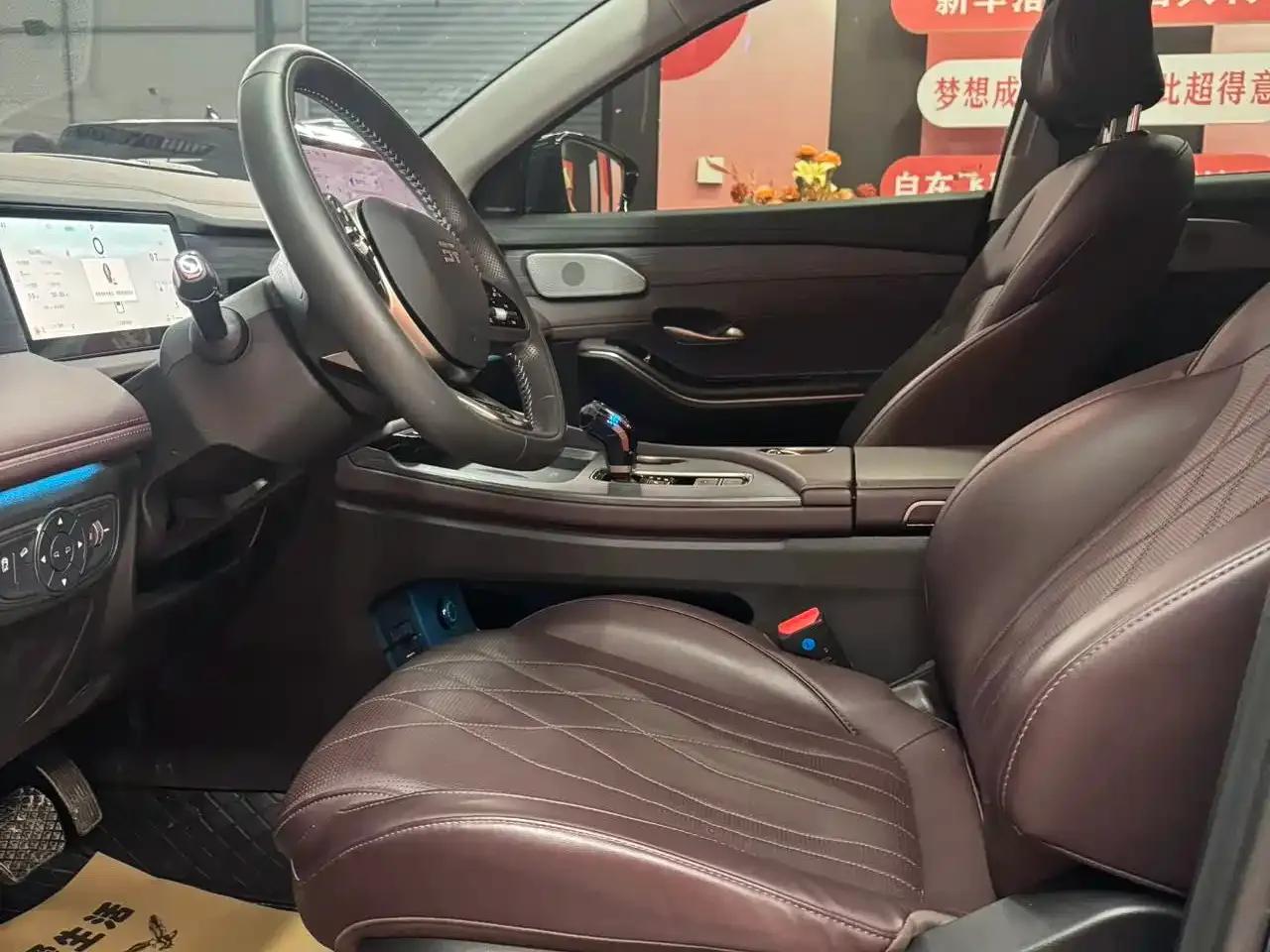 Jetour X90 PRO 2024 2.0T DCT Luxury Edition 5-seater — миниатюра 7