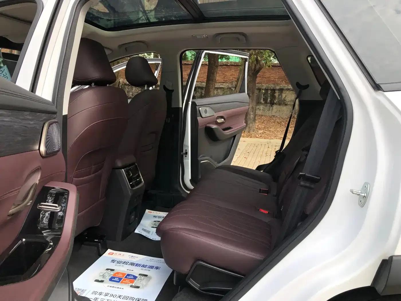 Jetour X90 PRO 2024 2.0T DCT Luxury Edition 5-seater — миниатюра 14
