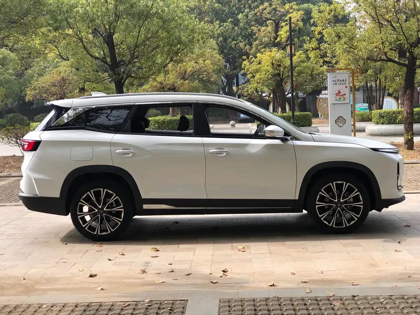 Jetour X90 PRO 2024 2.0T DCT Luxury Edition 5-seater — миниатюра 5