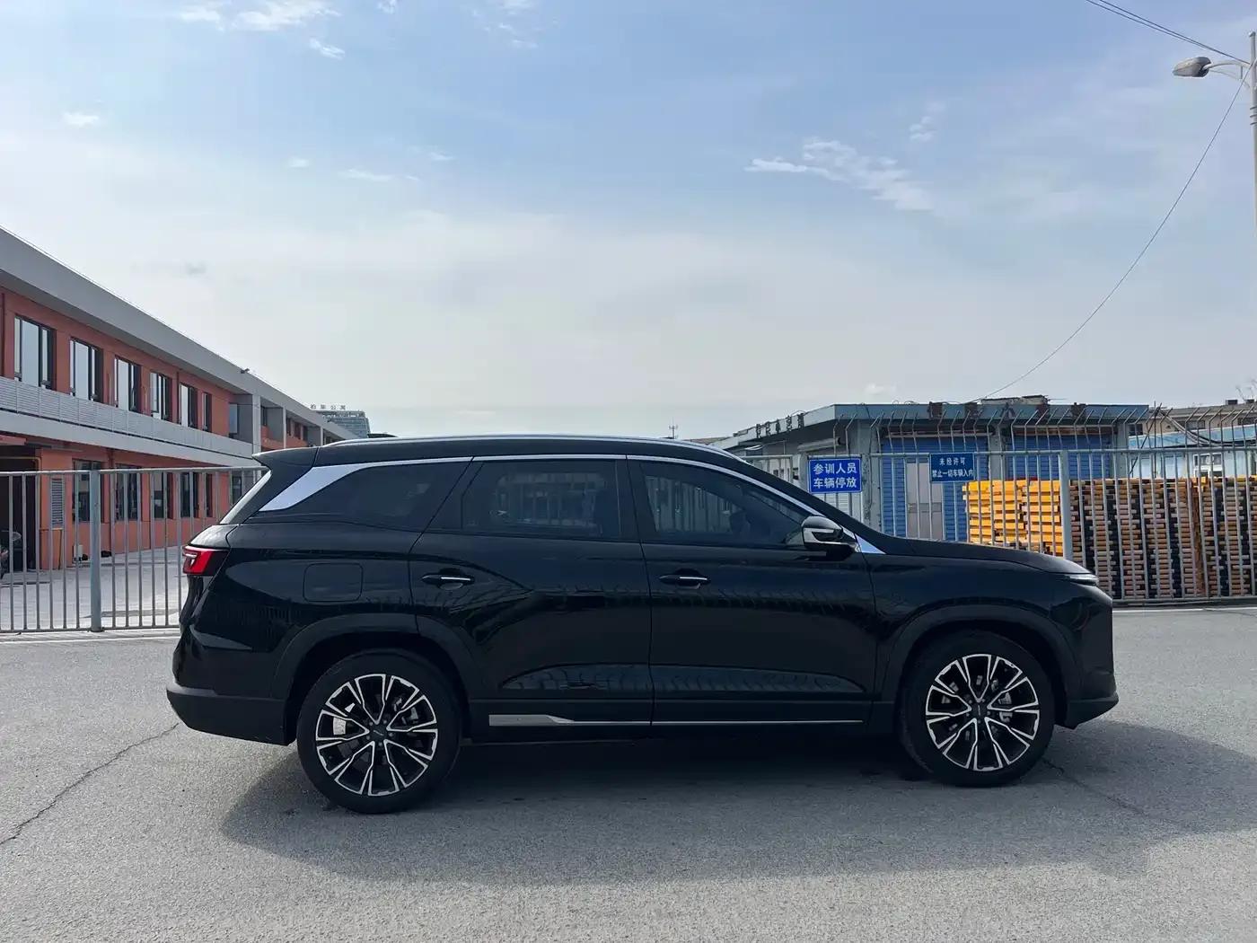 Jetour X90 PRO 2024 2.0T DCT Luxury Edition 5-seater — миниатюра 14