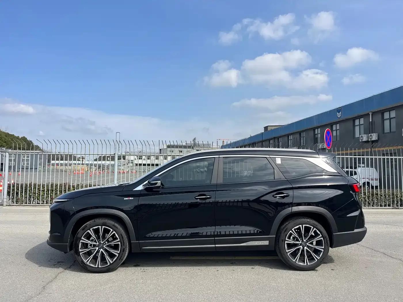 Jetour X90 PRO 2024 2.0T DCT Luxury Edition 5-seater — миниатюра 15