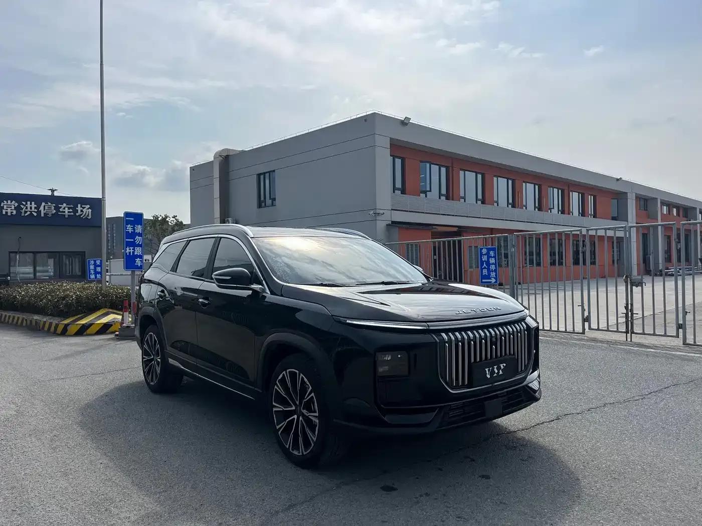 Jetour X90 PRO 2024 2.0T DCT Luxury Edition 5-seater — миниатюра 3