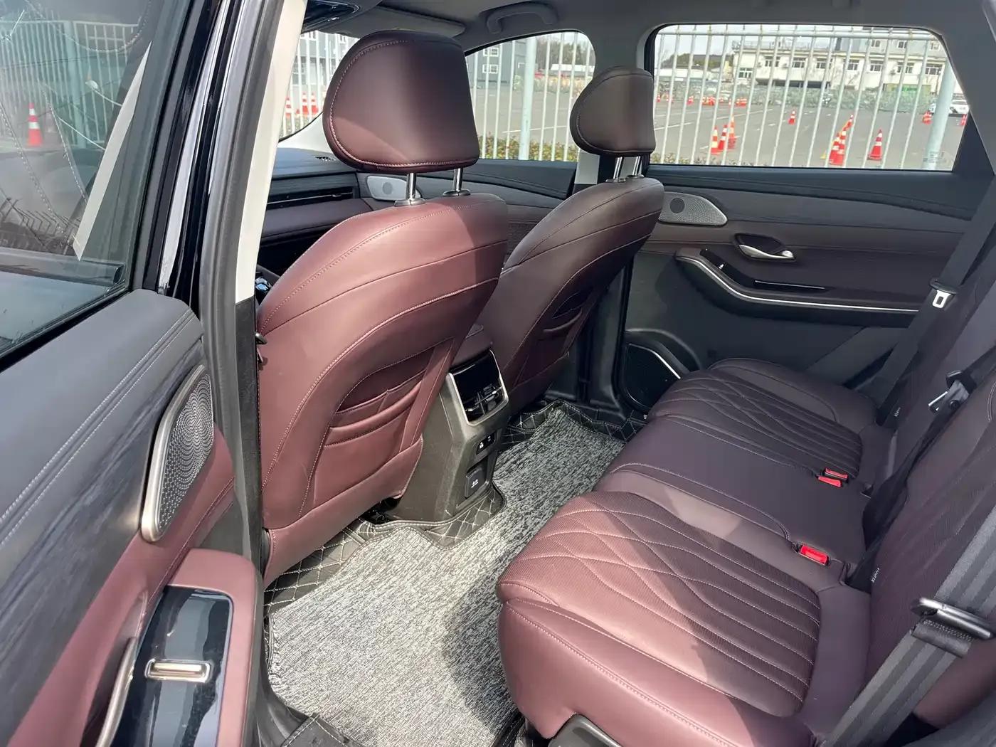 Jetour X90 PRO 2024 2.0T DCT Luxury Edition 5-seater — миниатюра 9