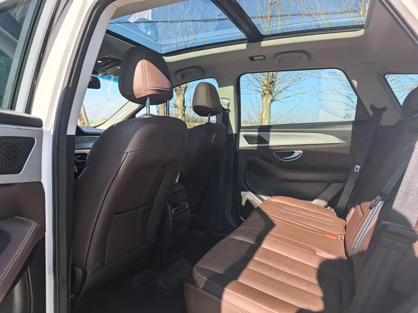 Jetour X95 2023 1.6T DCT Era Edition 7-seater — миниатюра 9