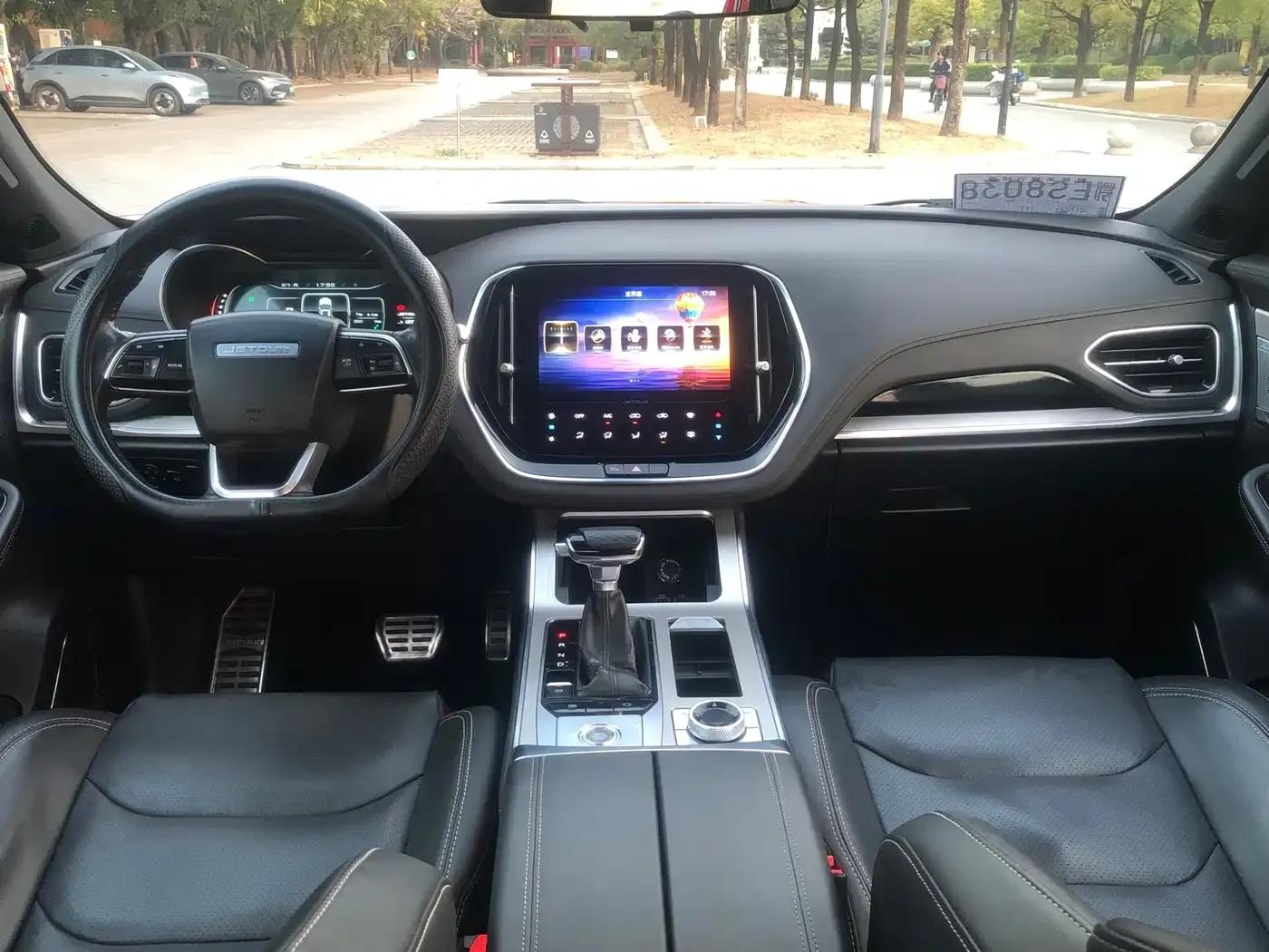 Jetour X70 Coupe 2020 1.6T DCT Cool 7-Seater — миниатюра 10