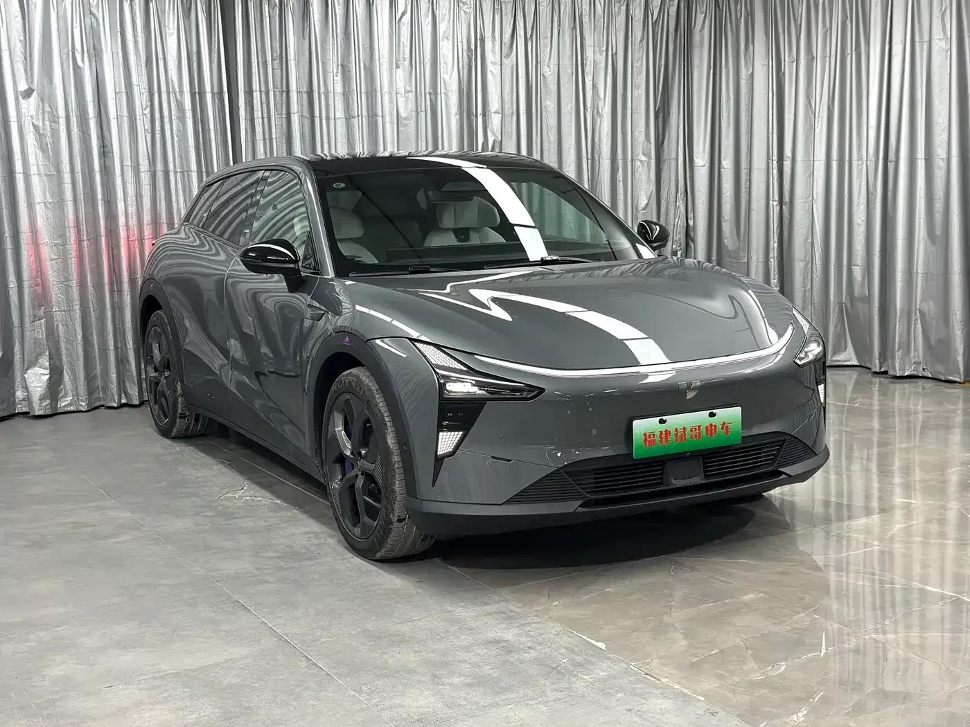 2025 Geely 01 Max Long Range Edition (Refreshed Model) — миниатюра 1