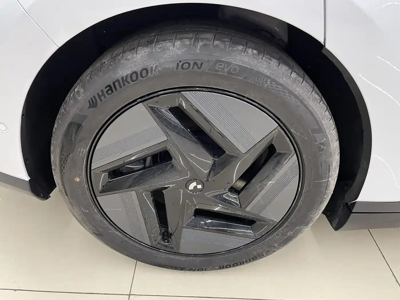 2024 Geely X7 Standard Edition — миниатюра 14