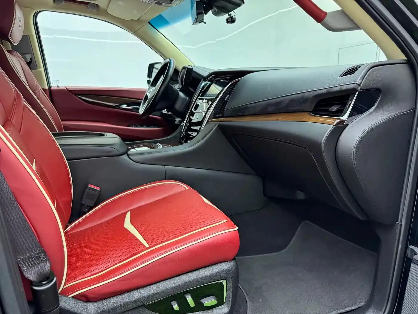 2017 Cadillac Escalade 6.2L ESV Platinum Edition Extended Wheelbase — миниатюра 17