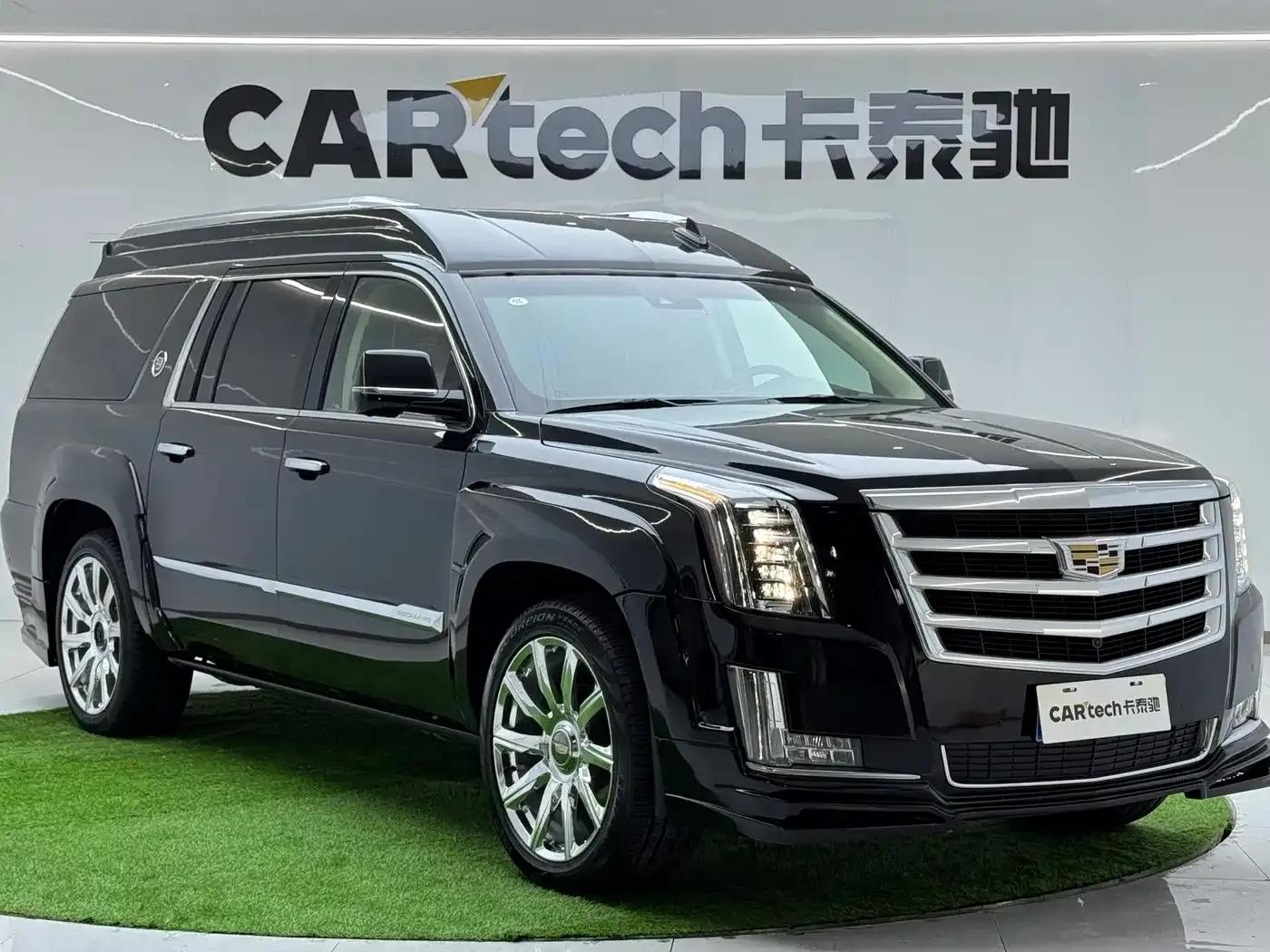 2017 Cadillac Escalade 6.2L ESV Platinum Edition Extended Wheelbase — миниатюра 5
