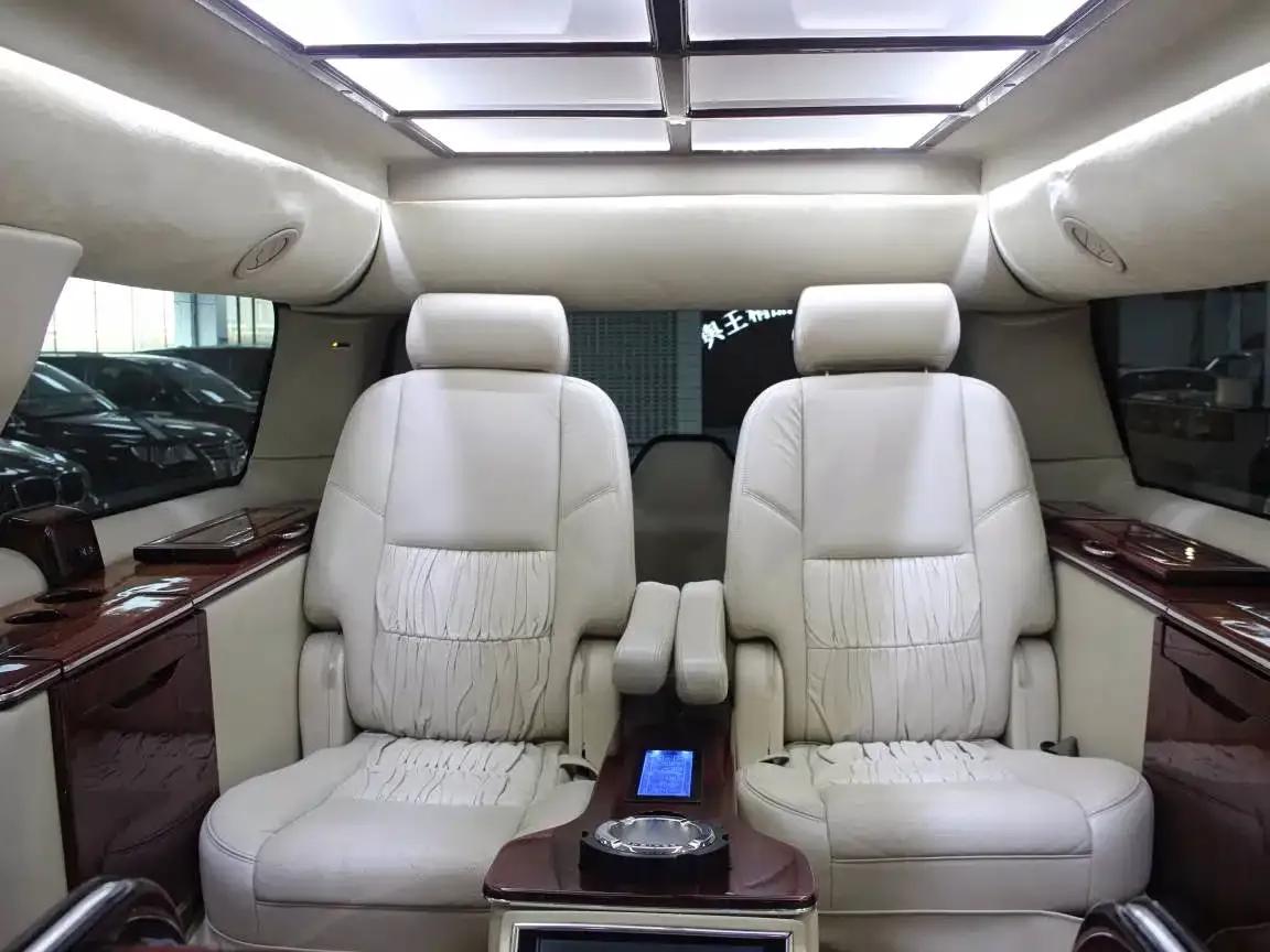 2008 Cadillac Escalade 6.2 AWD — миниатюра 11