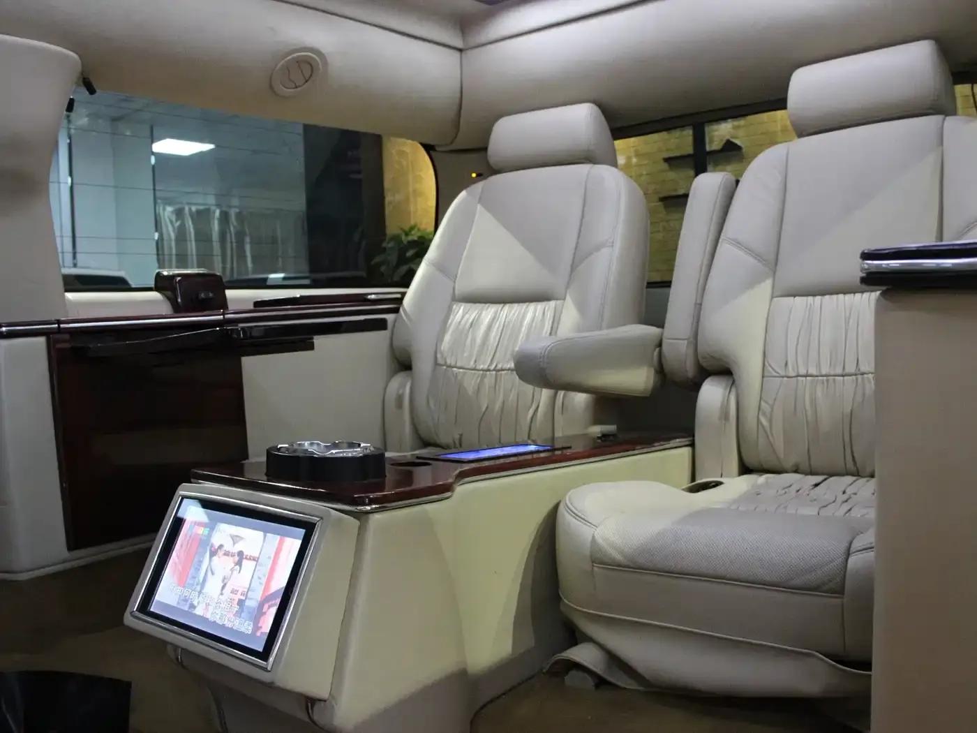 2008 Cadillac Escalade 6.2 AWD — миниатюра 12