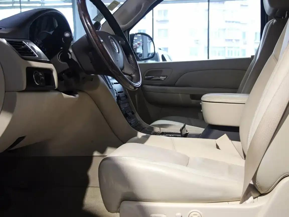 2008 Cadillac Escalade 6.2 AWD — миниатюра 9