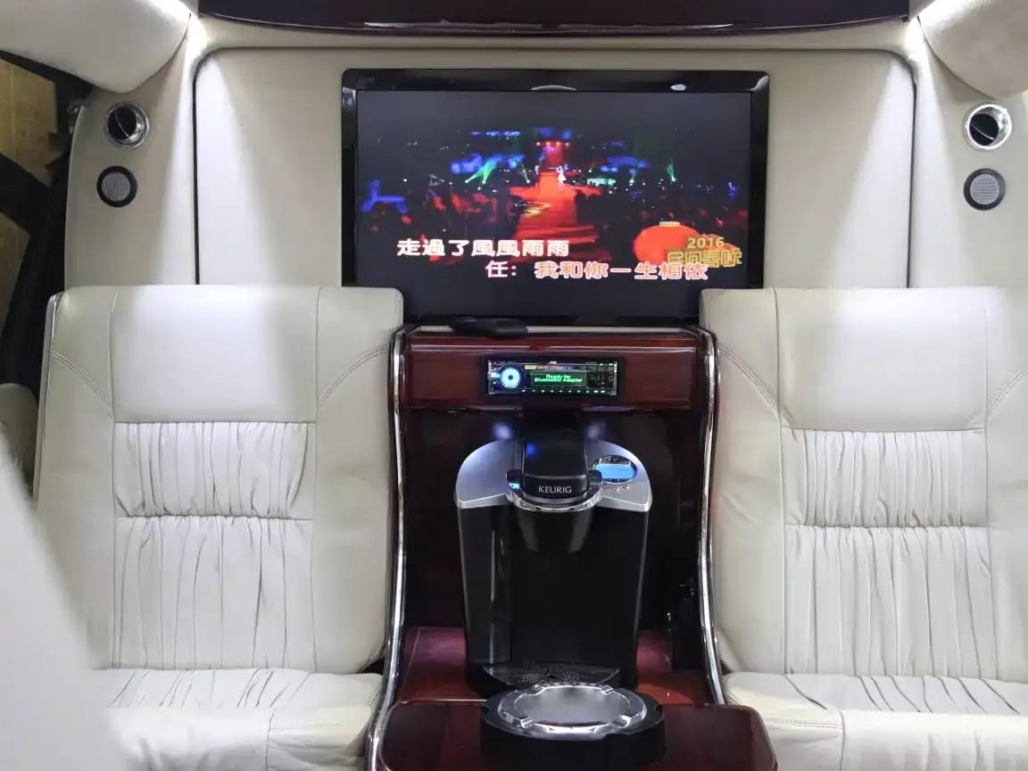 2008 Cadillac Escalade 6.2 AWD — миниатюра 10
