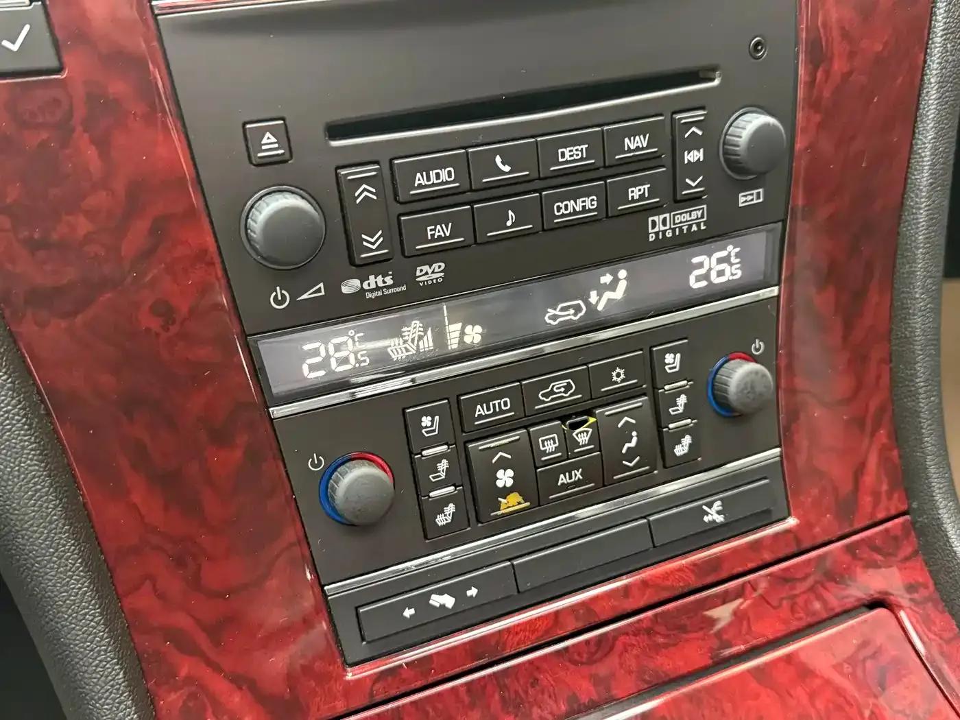 2010 Cadillac Escalade 6.0 Hybrid — миниатюра 17