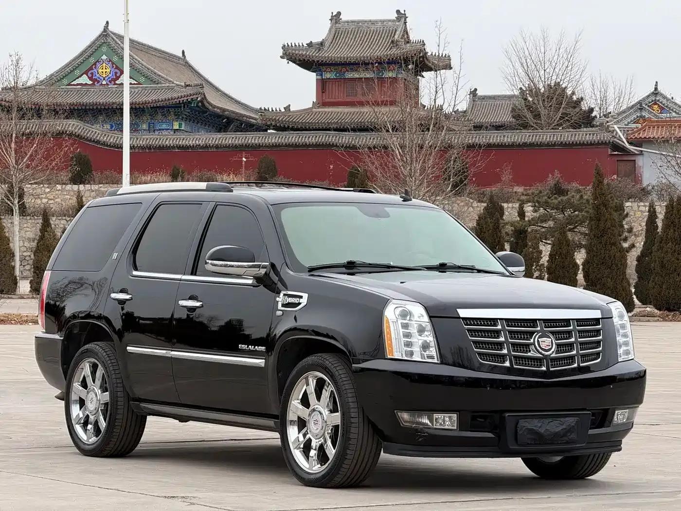 2010 Cadillac Escalade 6.0 Hybrid — миниатюра 3