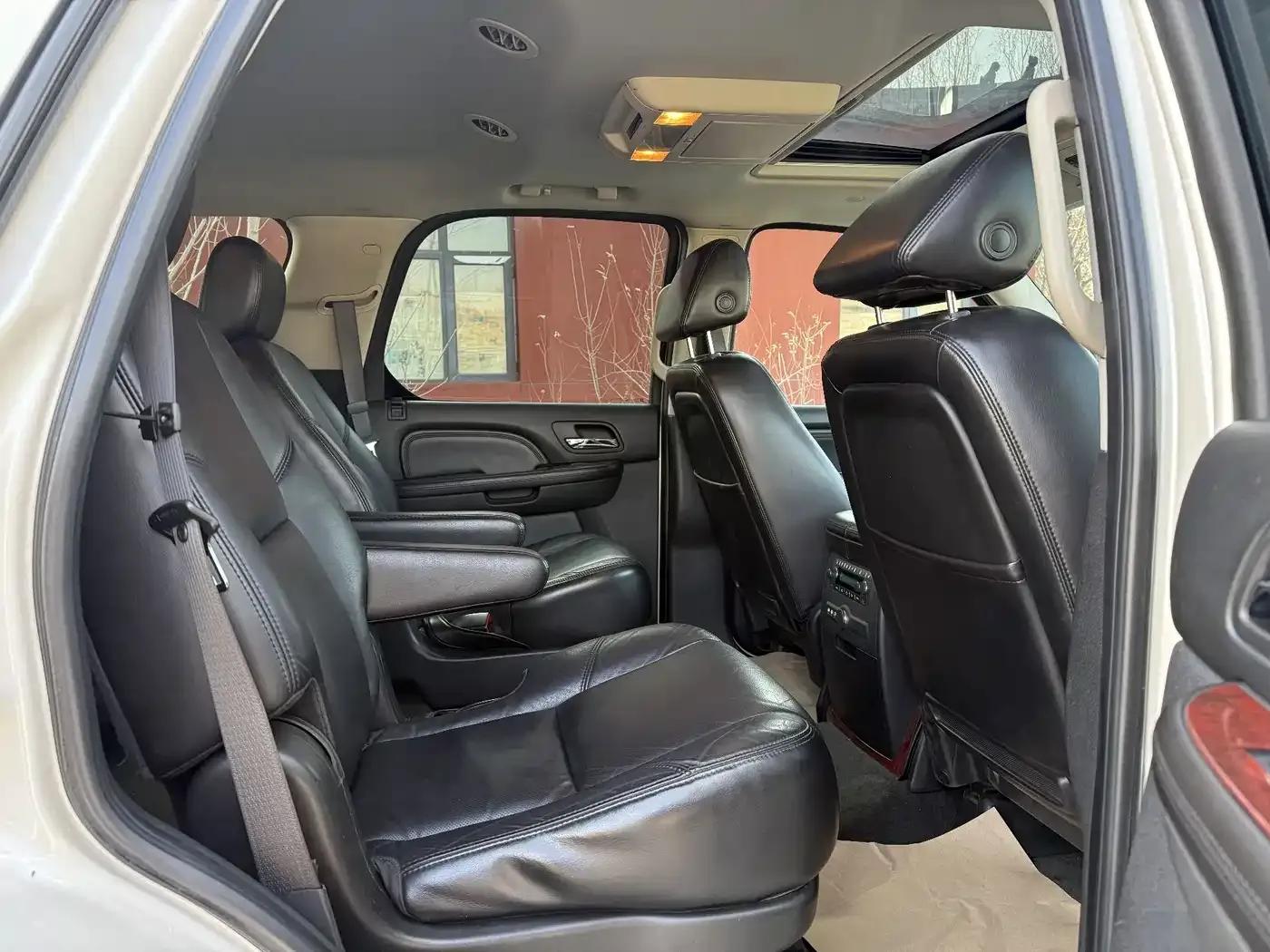 2007 Cadillac Escalade 6.2 AWD — миниатюра 12