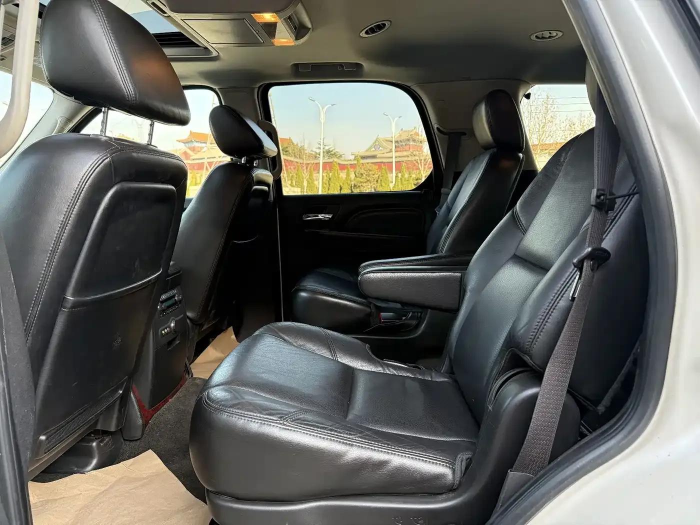 2007 Cadillac Escalade 6.2 AWD — миниатюра 13