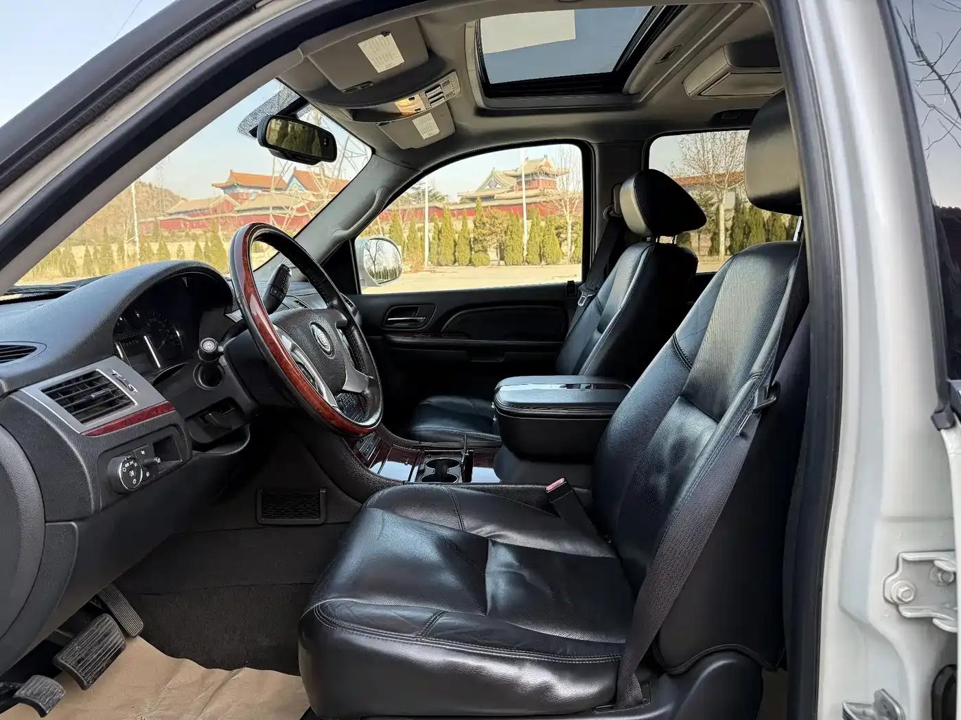 2007 Cadillac Escalade 6.2 AWD — миниатюра 9