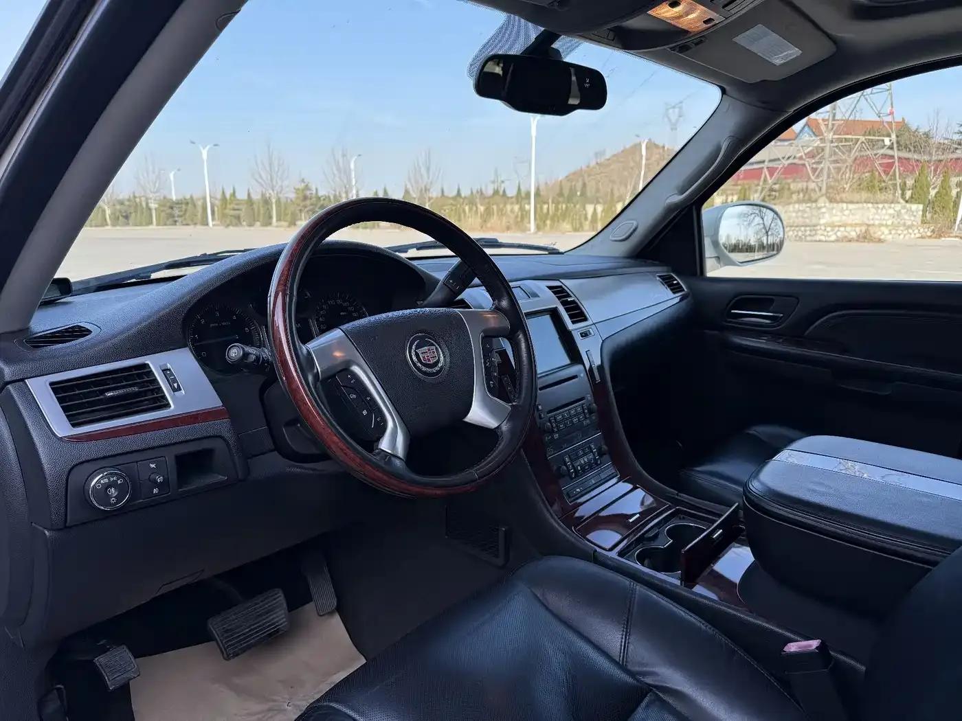 2007 Cadillac Escalade 6.2 AWD — миниатюра 10