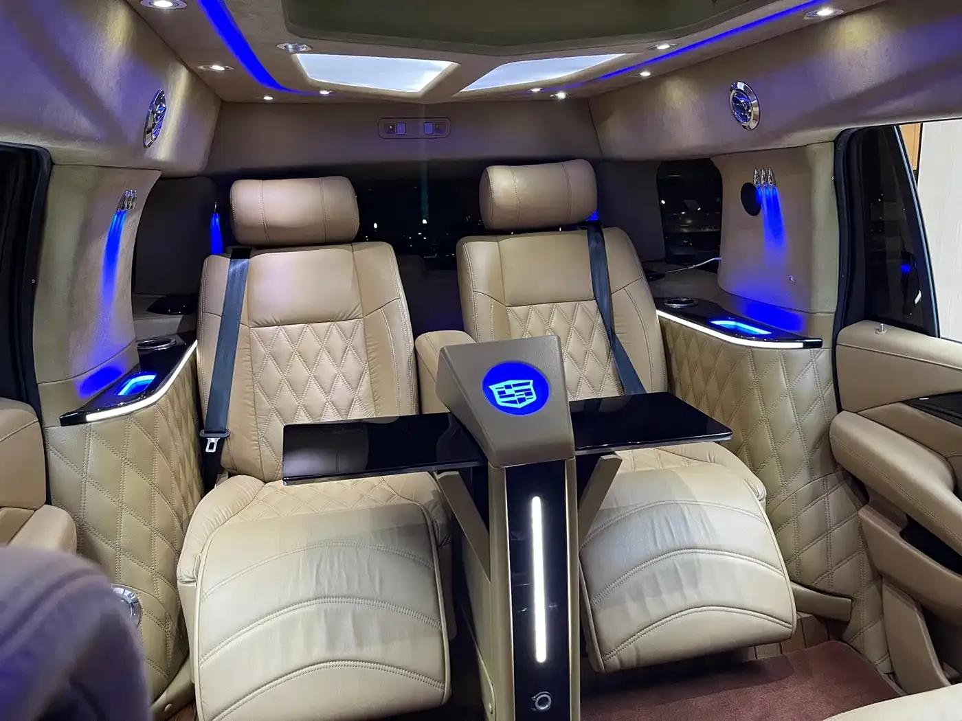 2017 Cadillac Escalade 6.2L ESV Platinum Edition Extended Wheelbase — миниатюра 15