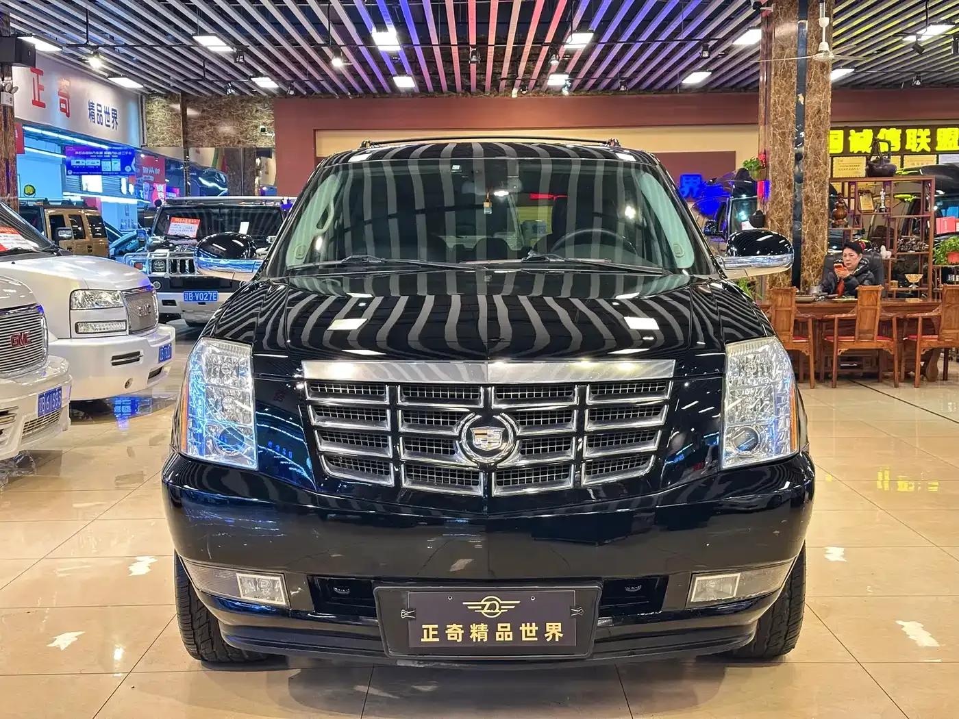 2008 Cadillac Escalade 6.2 AWD — миниатюра 2