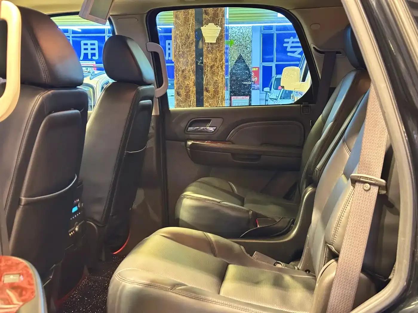 2008 Cadillac Escalade 6.2 AWD — миниатюра 12