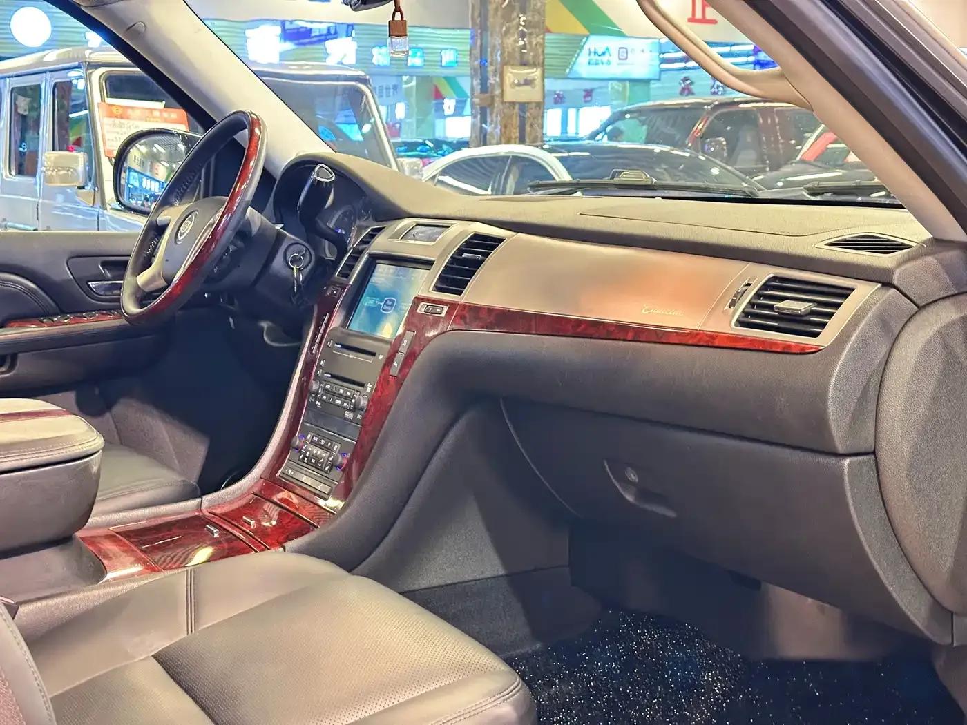 2008 Cadillac Escalade 6.2 AWD — миниатюра 15