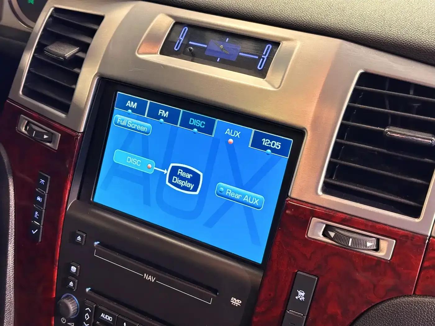 2008 Cadillac Escalade 6.2 AWD — миниатюра 18