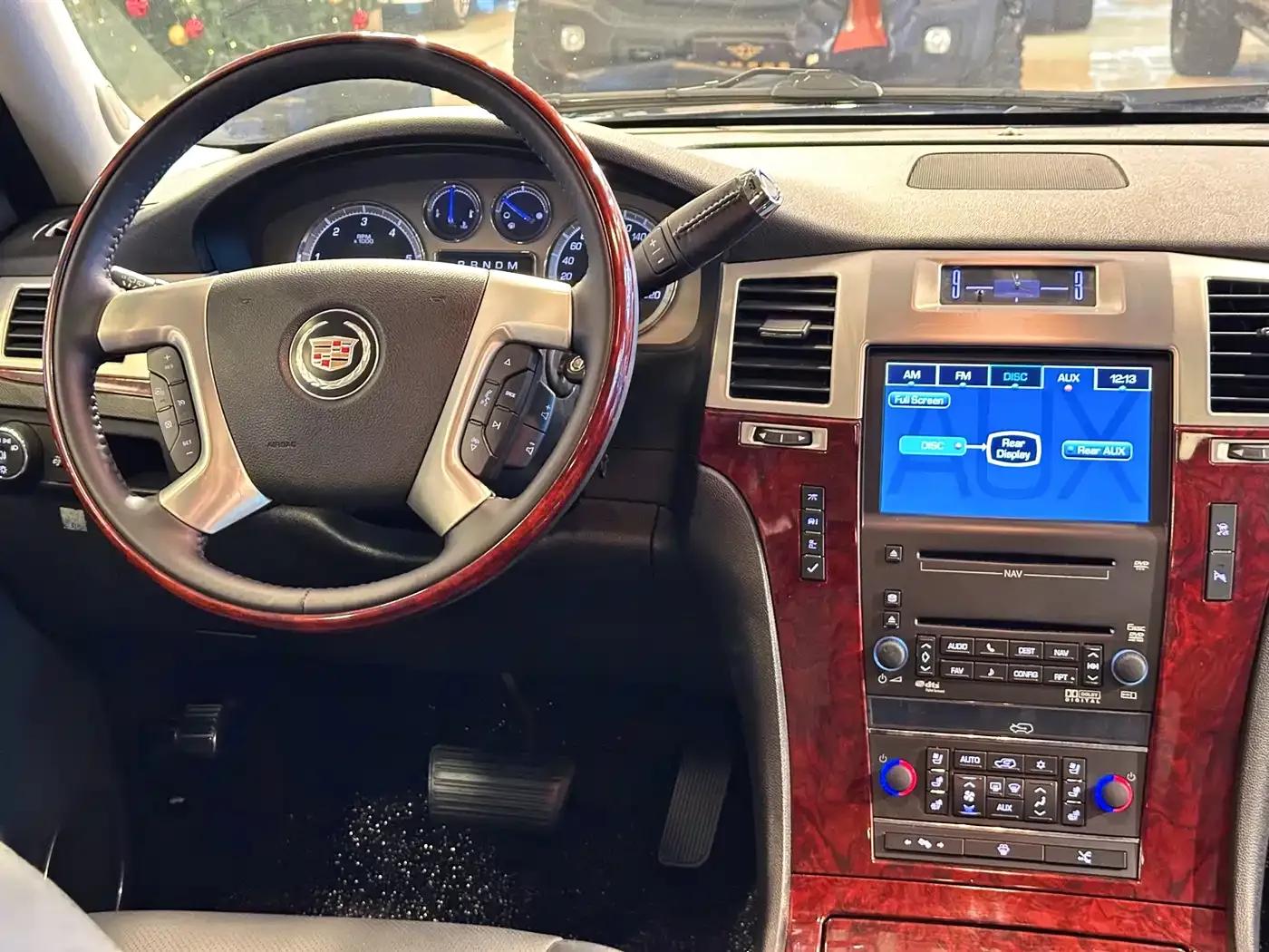 2008 Cadillac Escalade 6.2 AWD — миниатюра 24
